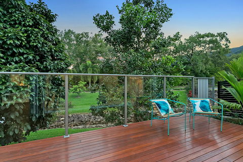 Oceans Edge Holiday Home - QLD Tourism 1