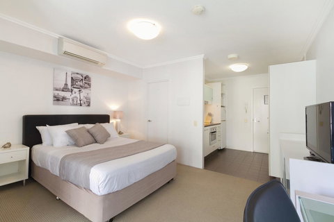 Allegro Apartments - QLD Tourism 6
