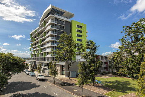 Code Apartments - QLD Tourism 0