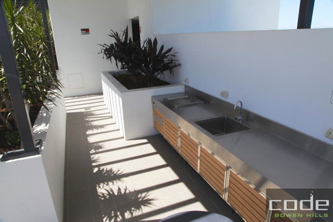 Code Apartments - QLD Tourism 28