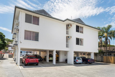Sunshine Beach Resort - QLD Tourism 13