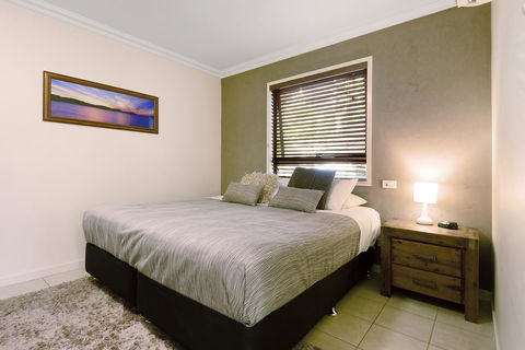 Oasis Apartments On Hamilton Island By HIHA - QLD Tourism 14