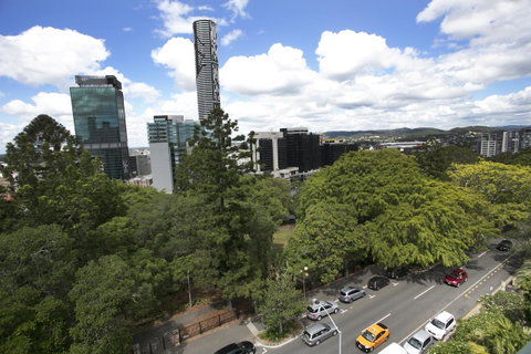Madison Tower Mill Hotel - QLD Tourism 14
