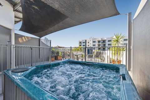Dockside Apartments Mooloolaba - QLD Tourism 10