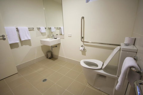Domain Serviced Apartments - QLD Tourism 14