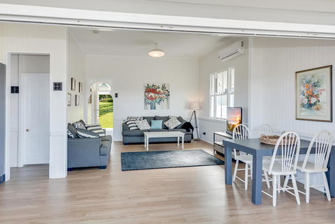 Cloud Hill - QLD Tourism 2