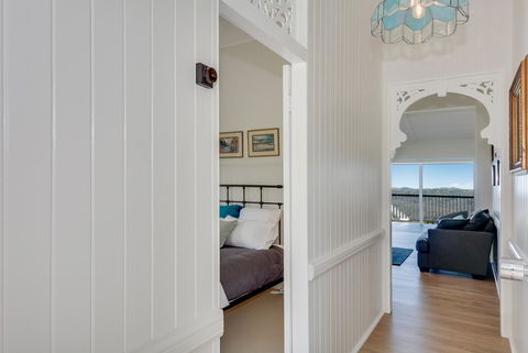 Cloud Hill - QLD Tourism 13