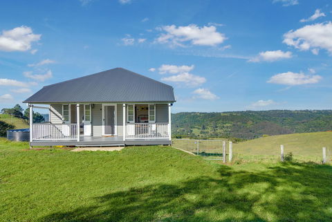 Cloud Hill - QLD Tourism 8