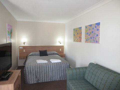 Riviera On Ruthven - Queensland Tourism 5