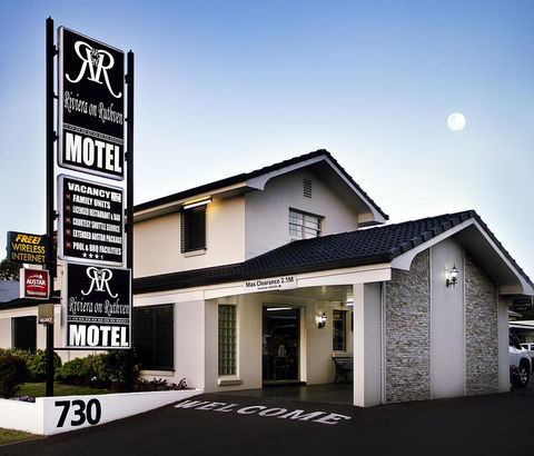 Riviera On Ruthven - Queensland Tourism 14