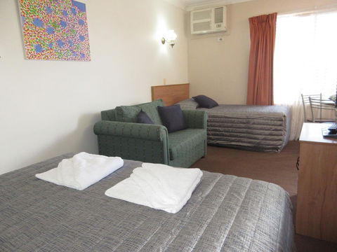 Riviera On Ruthven - Queensland Tourism 36