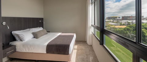 Sunshine Tower Hotel - QLD Tourism 19