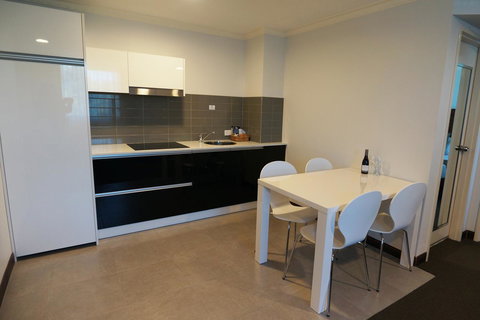 Hotel Diana - QLD Tourism 43