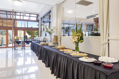 Hotel Diana - QLD Tourism 6