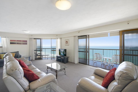 Burleigh Esplanade Apartments - QLD Tourism 38