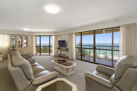 Burleigh Esplanade Apartments - QLD Tourism 37