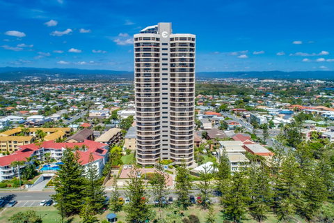 Burleigh Esplanade Apartments - QLD Tourism 13