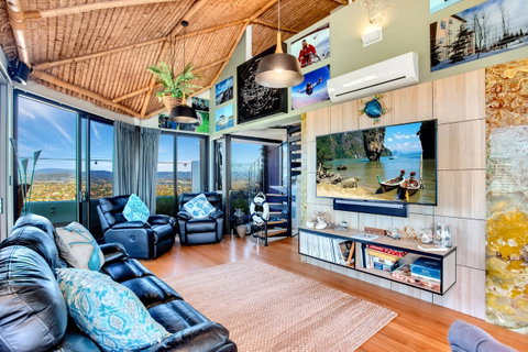 Burleigh Esplanade Apartments - QLD Tourism 12