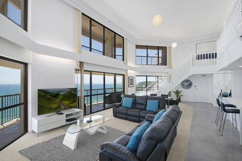 Burleigh Esplanade Apartments - QLD Tourism 30