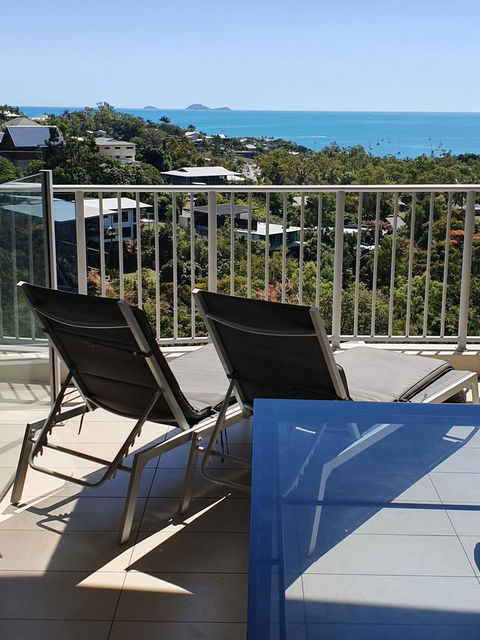 Azure Sea Whitsunday Resort - QLD Tourism 19