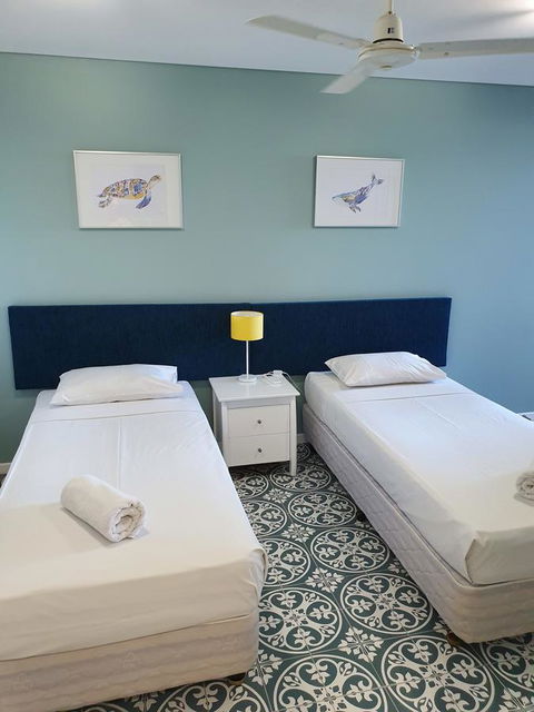 Azure Sea Whitsunday Resort - QLD Tourism 1