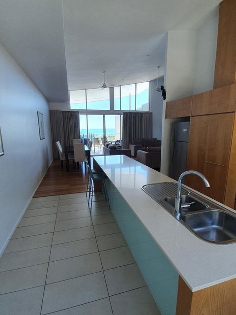 Azure Sea Whitsunday Resort - QLD Tourism 22