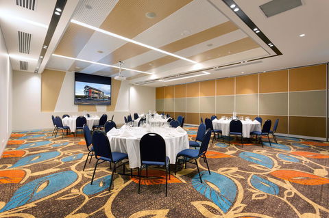 Calamvale Hotel Suites And Conference Centre - QLD Tourism 7