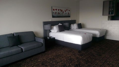 Calamvale Hotel Suites And Conference Centre - QLD Tourism 19