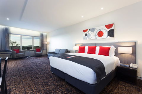 Calamvale Hotel Suites And Conference Centre - QLD Tourism 5