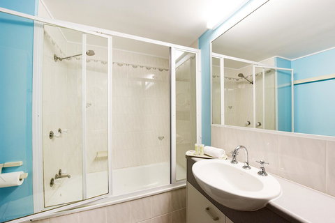 Lindomare Apartments - QLD Tourism 39