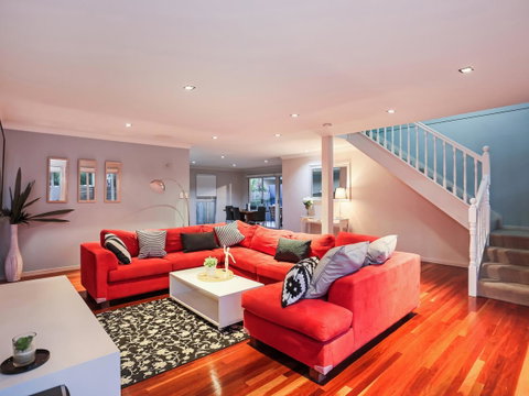 Hamilton Executive - QLD Tourism 1