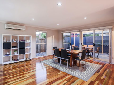 Hamilton Executive - QLD Tourism 2