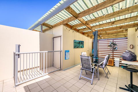 On The Beach Resort Bribie Island - QLD Tourism 24
