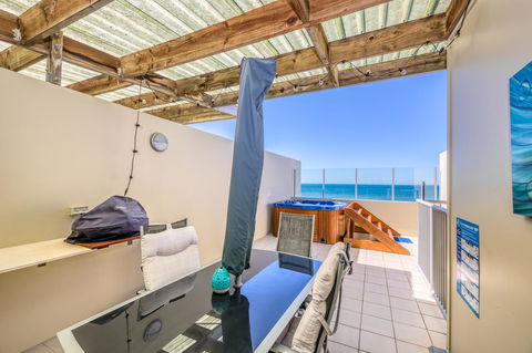 On The Beach Resort Bribie Island - QLD Tourism 22