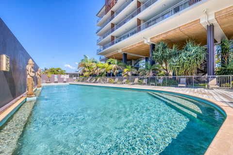 On The Beach Resort Bribie Island - QLD Tourism 4