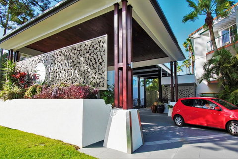 Grande Florida Beachside Resort - QLD Tourism 24