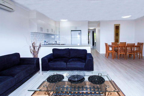 Grande Florida Beachside Resort - QLD Tourism 4