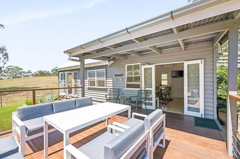 Hollow Tree Farm - Queensland Tourism 20
