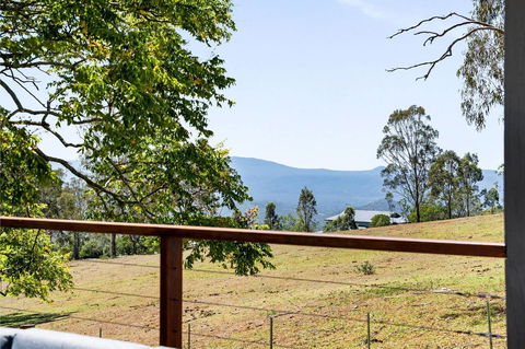 Hollow Tree Farm - Queensland Tourism 23