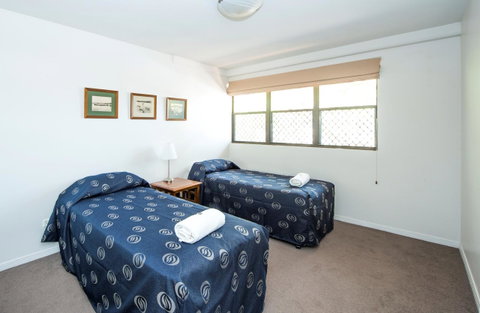 The Oasis Apartments - QLD Tourism 14