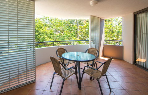 The Oasis Apartments - QLD Tourism 8