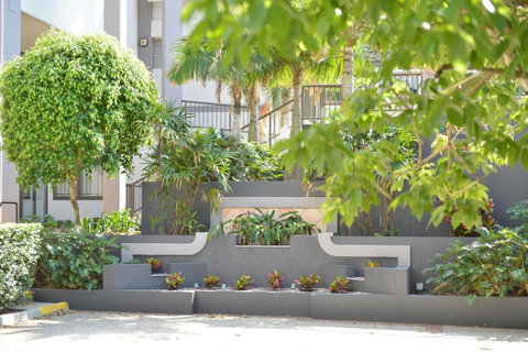 The Oasis Apartments - QLD Tourism 1