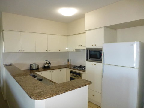 The Oasis Apartments - QLD Tourism 16