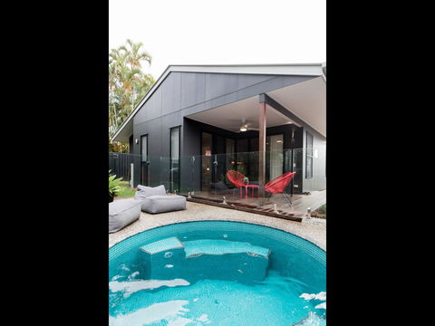 Sam's Buderim Mountain Guest House - QLD Tourism 1