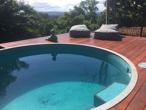 Sam's Buderim Mountain Guest House - QLD Tourism 24