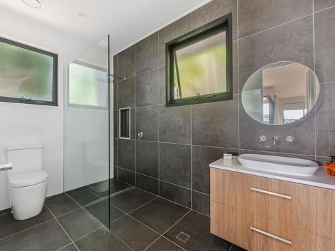 Sam's Buderim Mountain Guest House - QLD Tourism 5