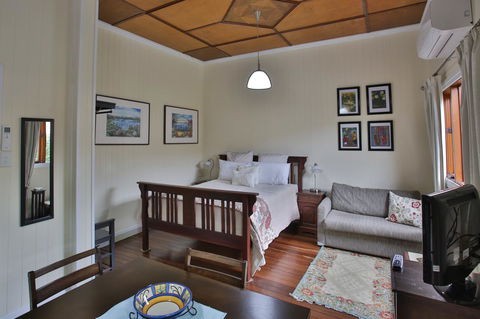 Pale Pacific Holiday Units - QLD Tourism 9