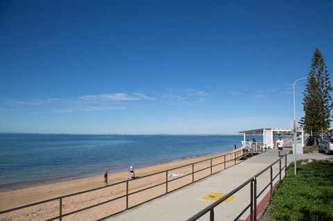 Pale Pacific Holiday Units - QLD Tourism 3