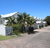 Waters Edge - QLD Tourism