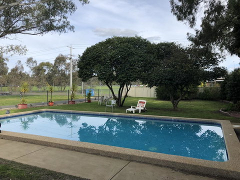 Wattle Motel - QLD Tourism 1